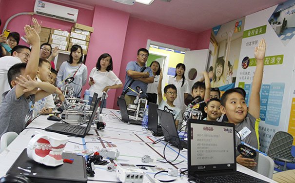 武汉江岸区少儿机器人编程培训机构排名