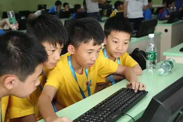 杭州滨江区儿童机器人编程培训班课程内容-费用