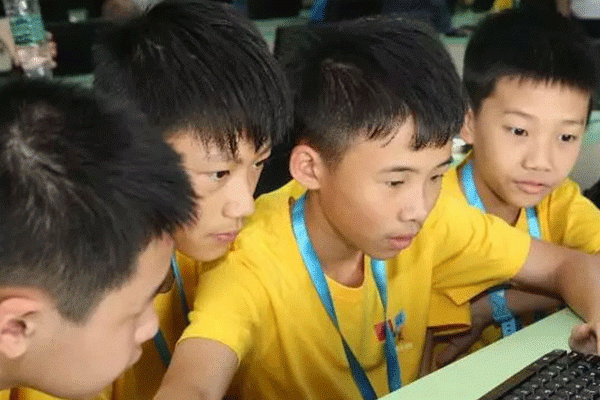 蚌埠万达儿童机器人编程培训班课程内容-费用